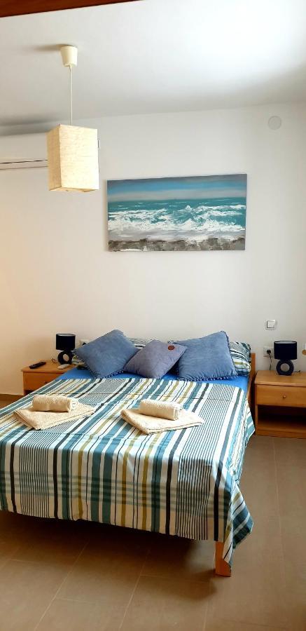 Apartments And Room Vela Сень Екстер'єр фото