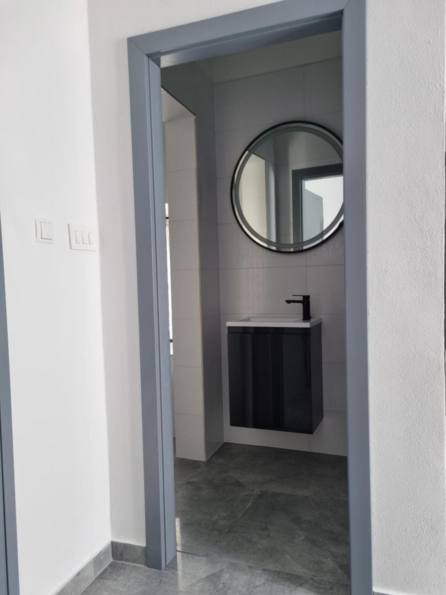Apartments And Room Vela Сень Екстер'єр фото